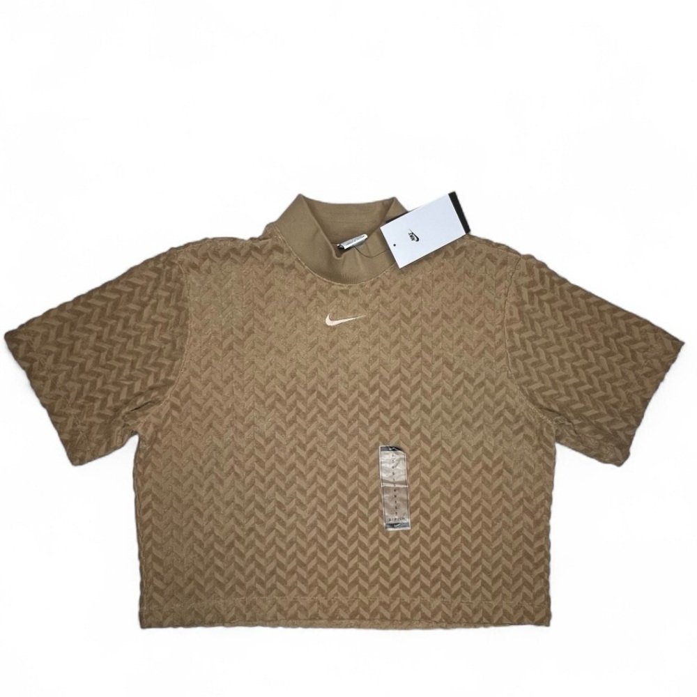 NWT Nike Sportswear Everyday Modern Allover Boxy Top Camel Size Small Cheveron - Picture 3 of 8